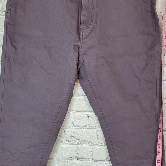 GREY Stretchy Denim Pants in Size Large Casual. - Picture 5 of 8